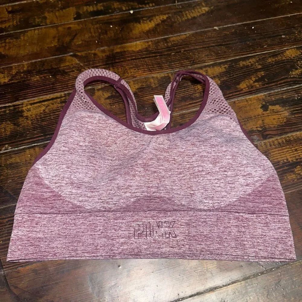 Victoria’s Secret Pink seamless lightly lined M yoga sporty bra